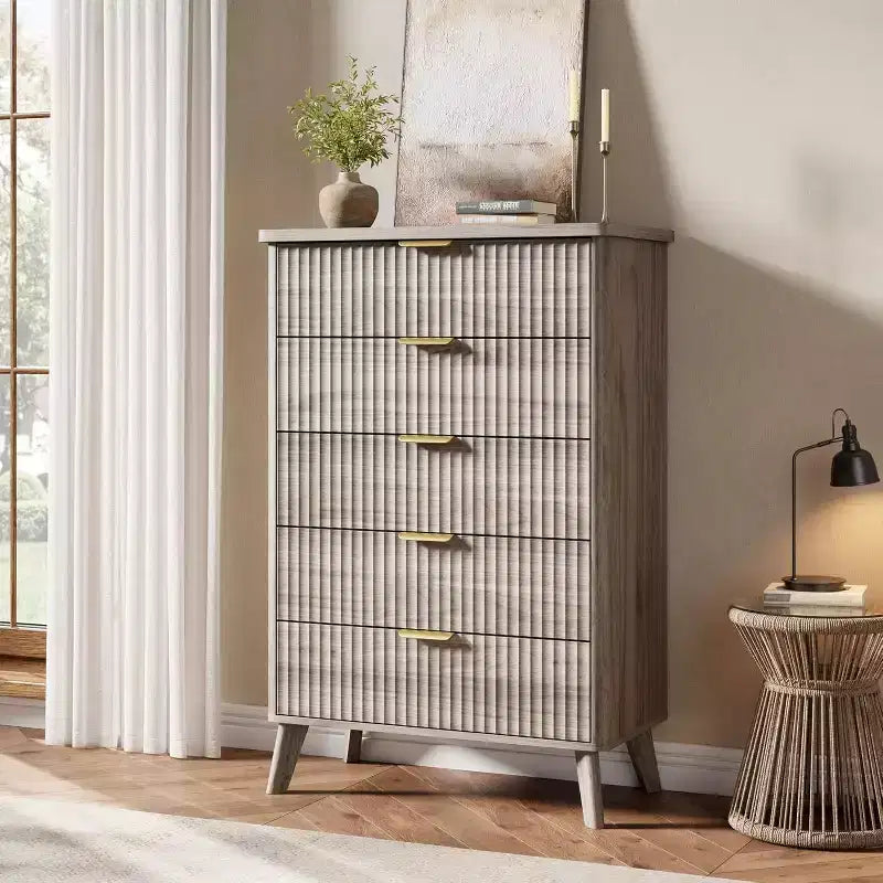 Modern Fluted Dresser with 5 Deep Drawers, 47.2 Tall Curved Profile Chest for Bedroom, Living Room, Kids Room & Hallway